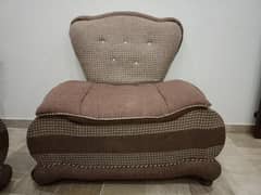 07 seater sofa set. Urgent sell plz serious buyer contact.