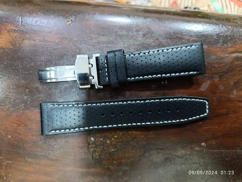 Original Citizen 22 mm Black leather strap with folding clasp in 3500 3