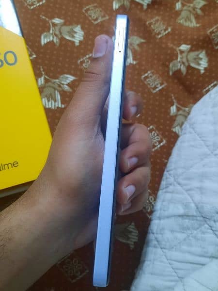 Realme Note 50 10