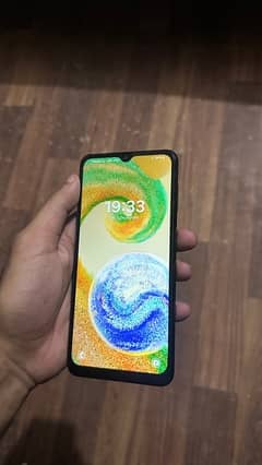 Samsung A04s