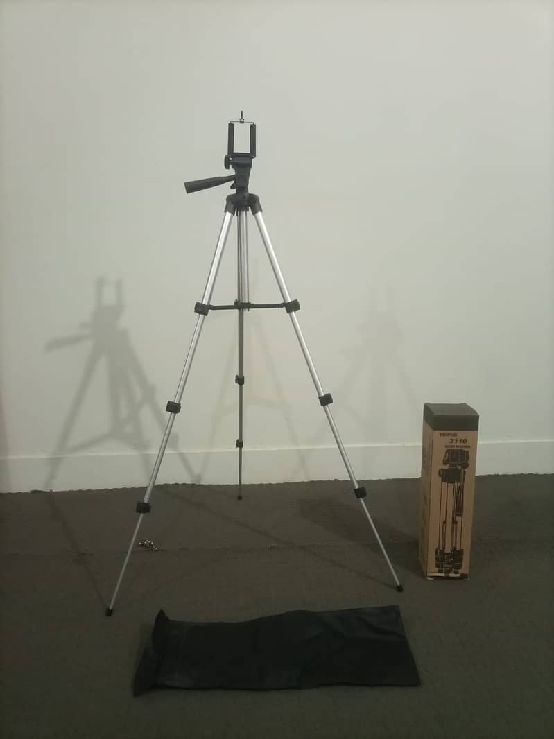 3.5 Feet Tripod Stand for Mobile Phones & Cameras Photography Stand 0