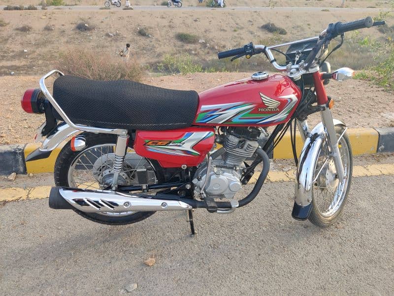 Honda 125 2023 6