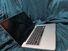 MacBook pro i5