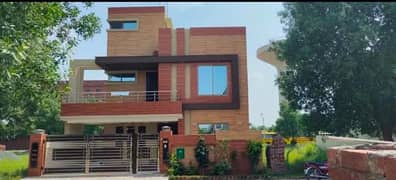 10 Marla Luxury Furnished House For Rent in Bahria Town Lahore