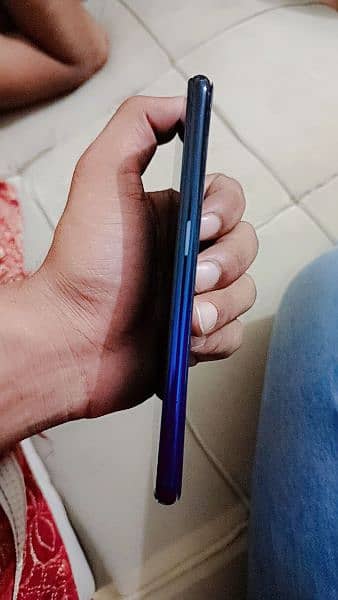 OPPO F9 5