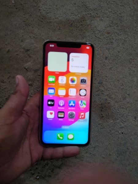 iphone xs max 4