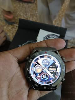 HW 5 smart watch