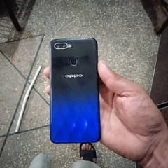 oppo F9 4/ 64 with box % working condition like new