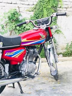 Honda CG 125 model 2009 for urgent sale