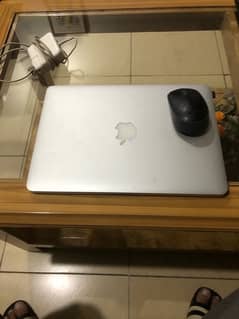 MacBook Pro 11,1