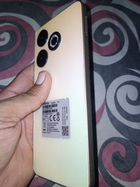 infinix smart 8 4 64 ph far sale urgent 7