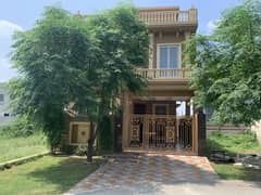 5 MARLA BEAUTIFUL DESIGN HOUSE IS AVAILABLE FOR SALE IN DHA PHASE 11 RAHBAR SECTOR 2