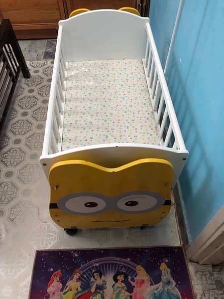 Baby Rocking bed. 3