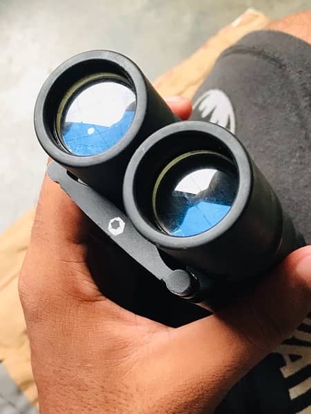 BINOCULAR MILITARY GRADE HIGH QUALITY 10