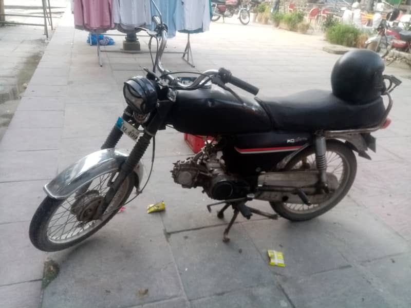 Hero RF 70 2011 need money urgent sale call 03115561737 2