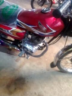 HONDA 125 Full 10 by 10 condition Rawalpindi registration number