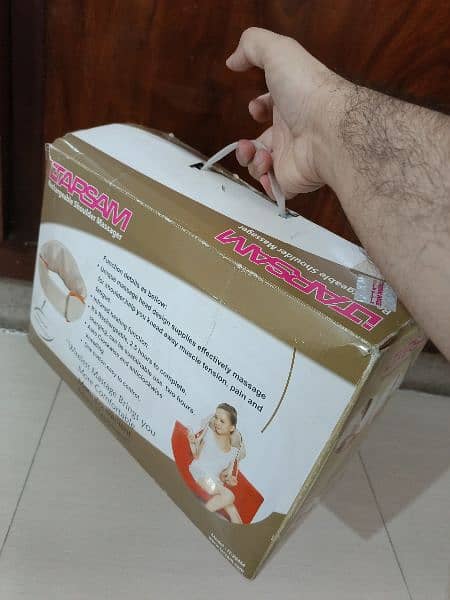 imported Wireless shoulder and body massager with box and accesories 2