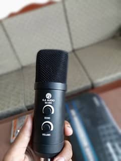 Microphone