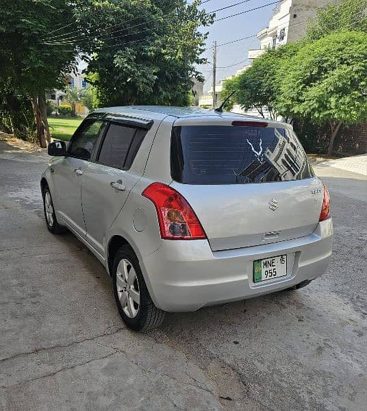 Suzuki Swift 2015 4