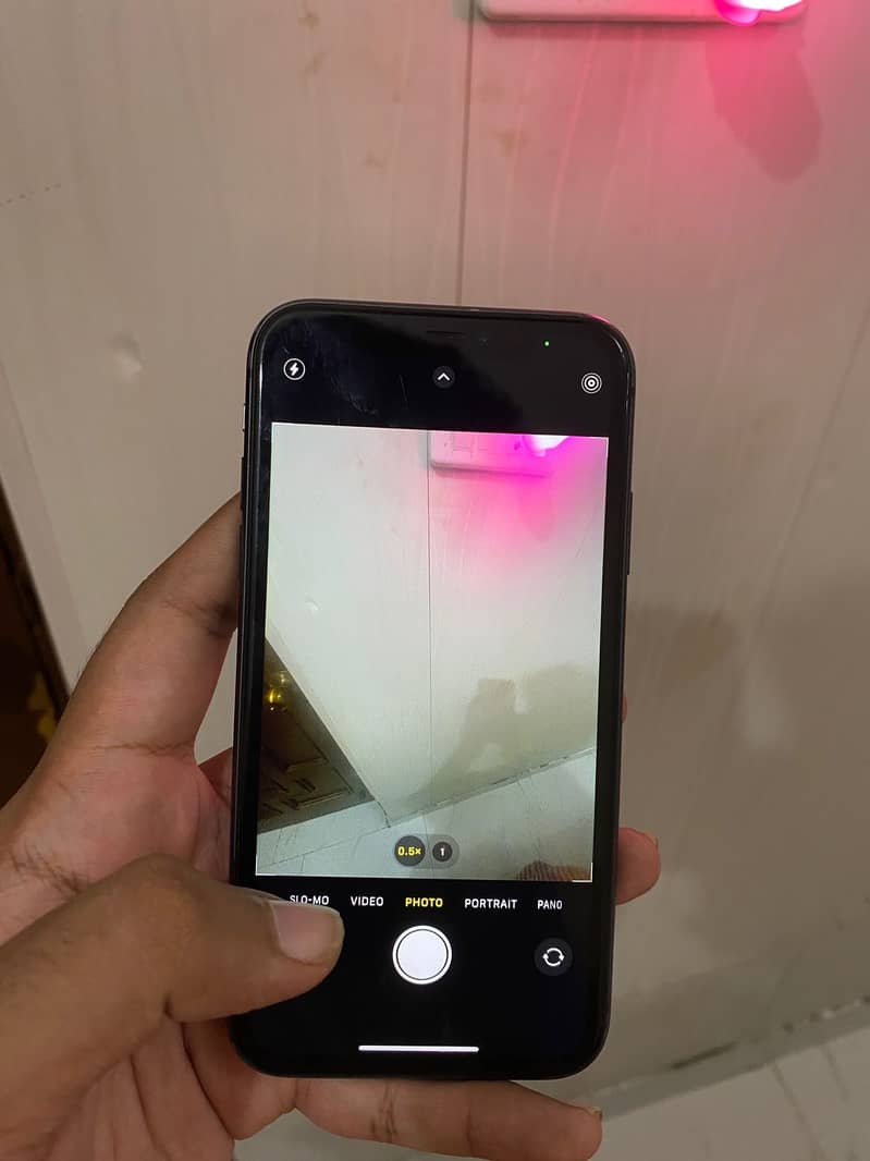 Iphone 11 non PTA factory unlock 64 GB with original cable 6