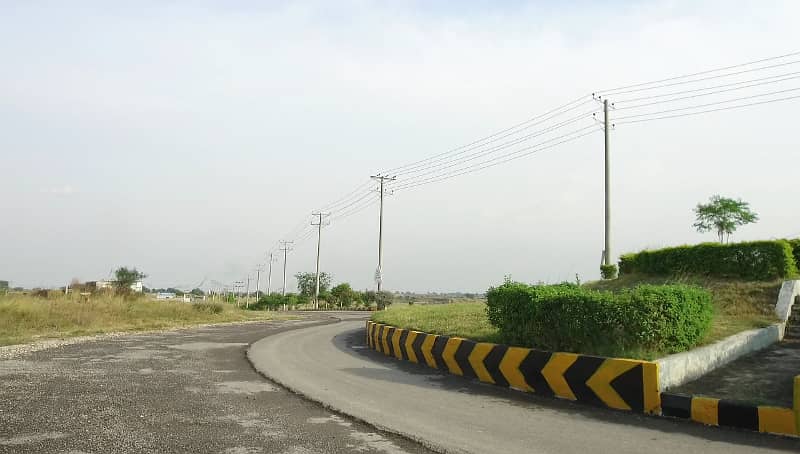 10 Marla Residential Plot Available For Sale In University Town Islamabad 10