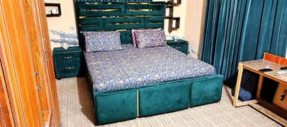 Green Modern Wooden King Size Bed Set