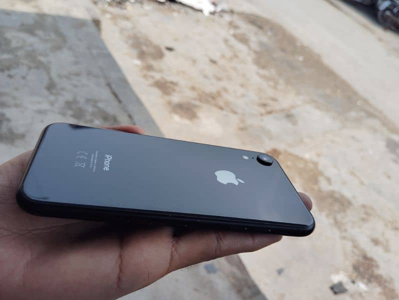 iPhone XR non pta 81 health 64 Gb 1