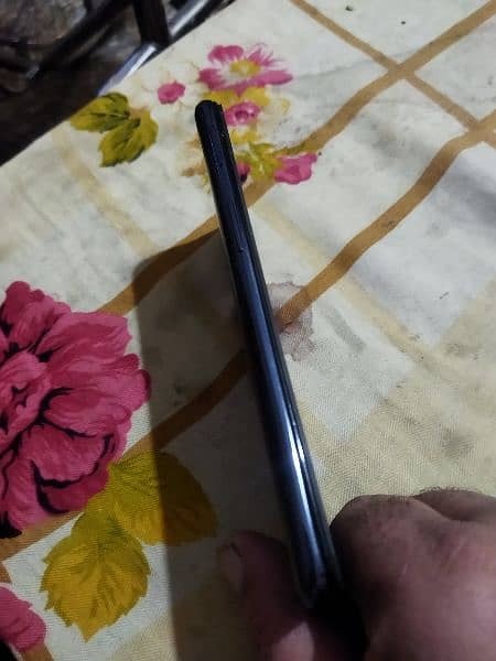 One Plus N10 5G 6/128 Non PTA Glass Crack exchange possible 12