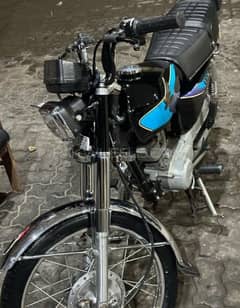 Honda 125 CG 2010 model for urgent sale