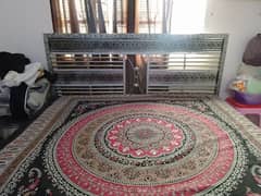 this is iron bedroom set in very good condition