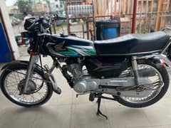 BLACK HONDA 125