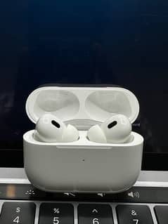 Apple airpod pro 2 10/10 under warranty