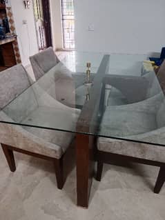 URGENT SALE 6 seater dining