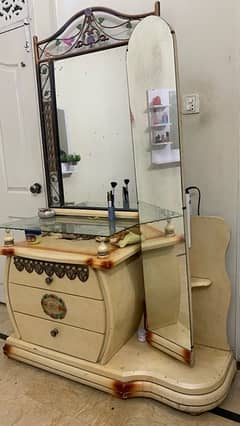 wooden dressing table