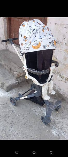 Imported pram in new condition 4