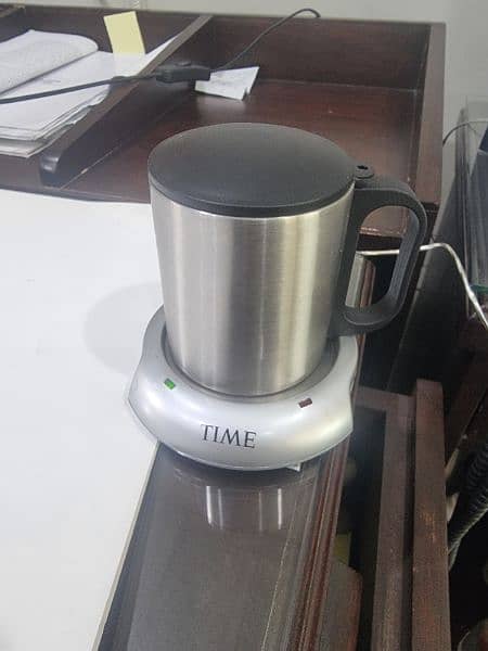 Steel Mug with USB Warmer base 1