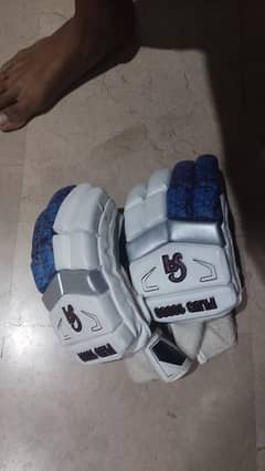 100% orignal ca right hand gloves