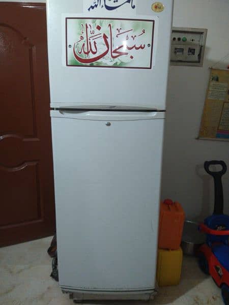 Lg fridge for sale Sirf gas dalwani hai apko. 0