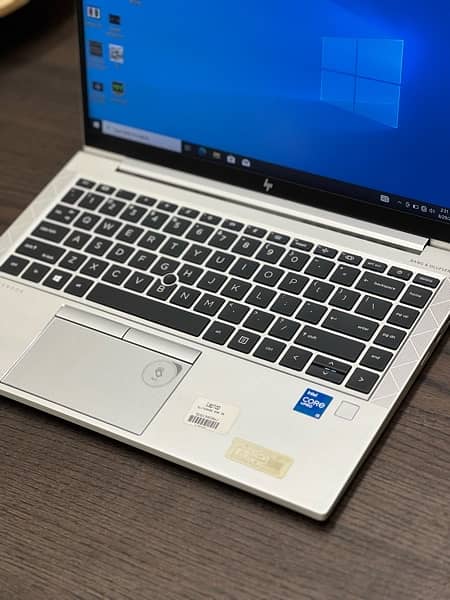 HP Elitebook 840 G8 4