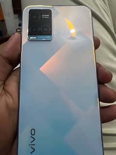 vivo y 33s 8/128 50 megapixel camera well condition in cheap price