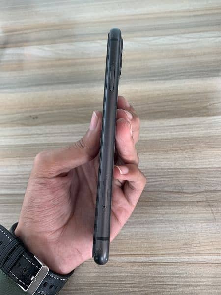 Iphone 11 64gb water pack factory unlock 5