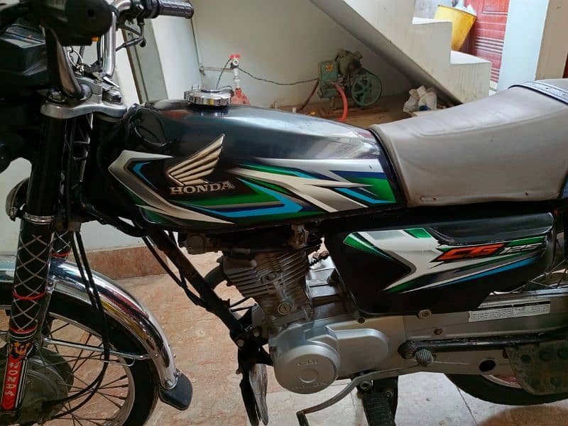 honda 125 2023 model karachi num 5