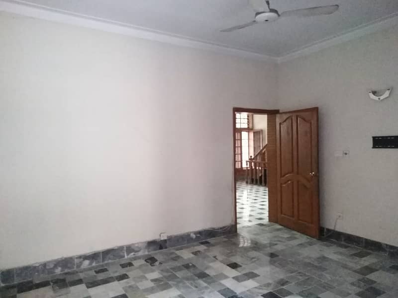 Double Storey House Is Available For Rent 6