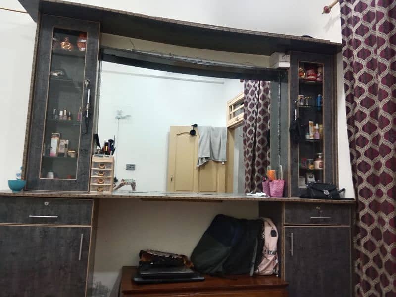 palour almari for sale with mirror and storage 1