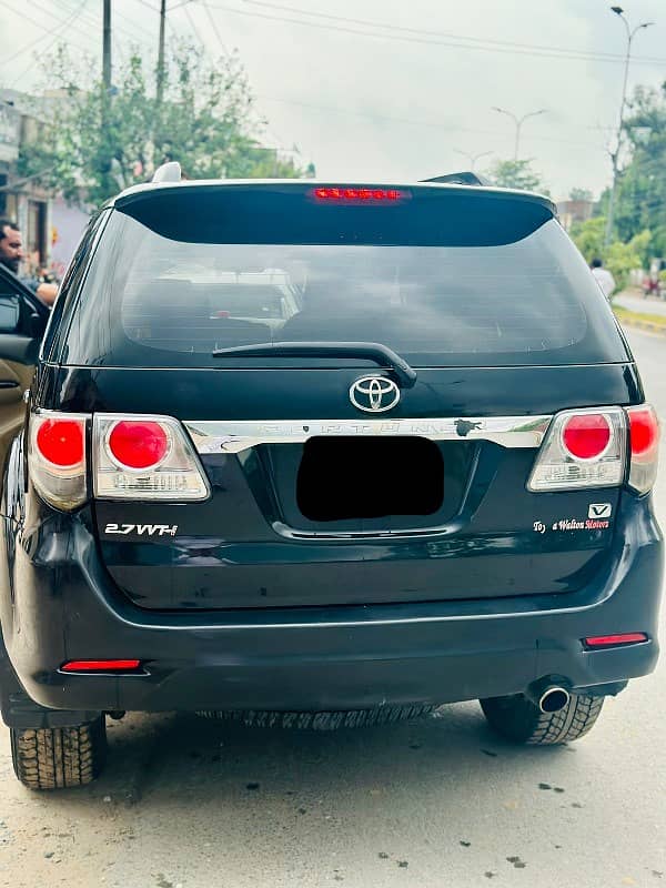 Toyota Fortuner 2013 VVTi 2