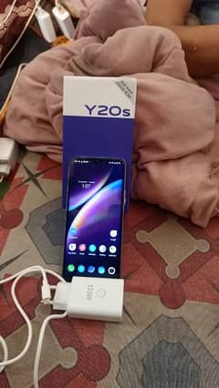 urgent Le sale vivo y20s 8+256 gb