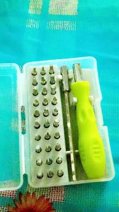 Screw Driver Set price 500