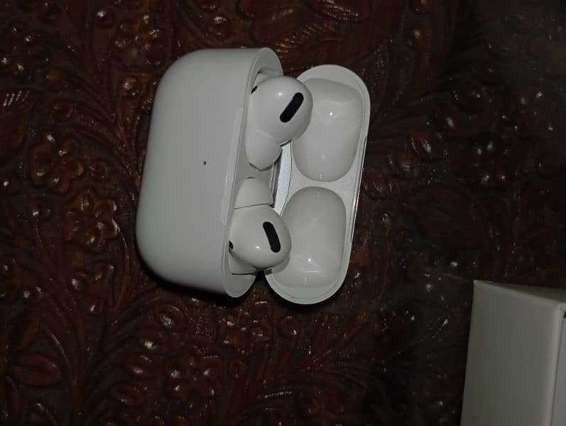 Apple Air pod pro Gen 1 0