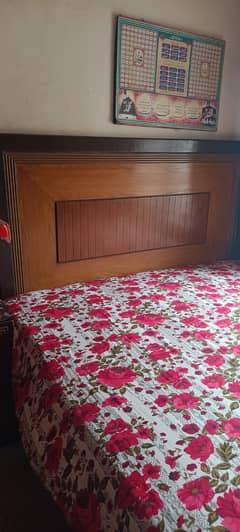 BED WITH SIDE TABLES IN GOOD CONDITION