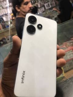 Infinix Hot30i 4+4/128